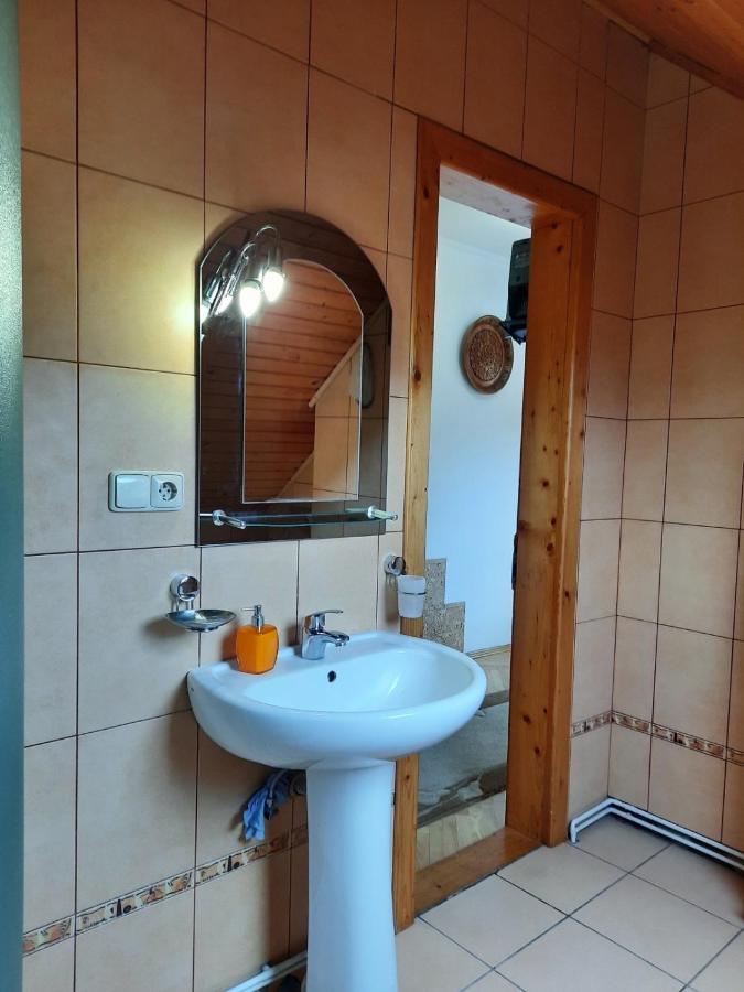 Садиба У Крайлюків Jaremtsche Exterior foto